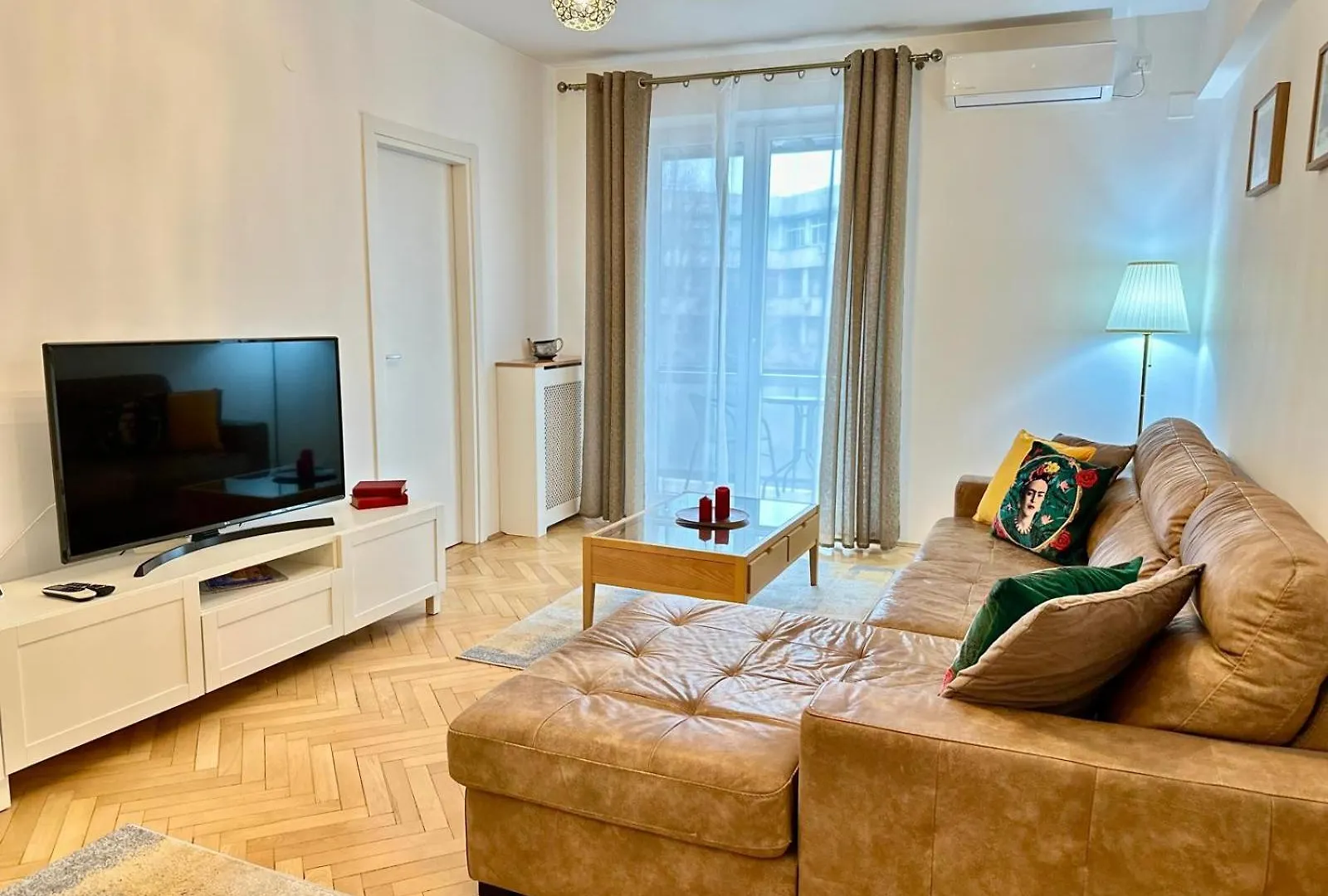 2Rooms Apartment Universitate-Old Town Bucharest Romania